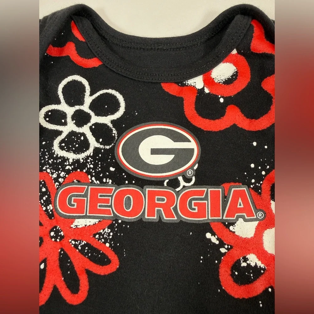 GEORGIA BULLDOGS Baby Girls’ Collegiate Floral Ruffle Sleeve One Piece Size 3-6M